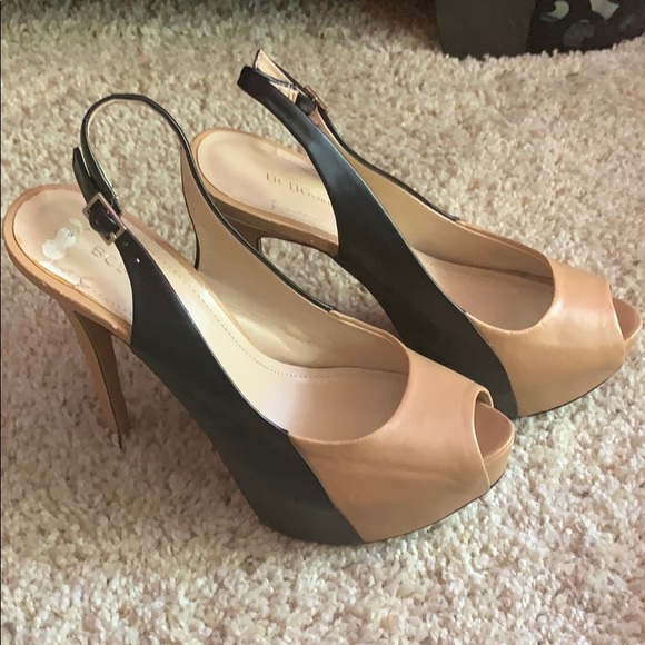 BCBG tan/black heels - worn 1x - Picture 1 of 3
